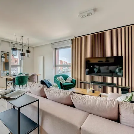 The Black Crane * 格但斯克