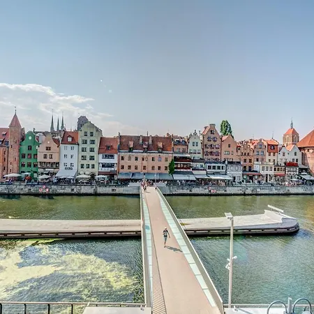 The Black Crane 公寓 *