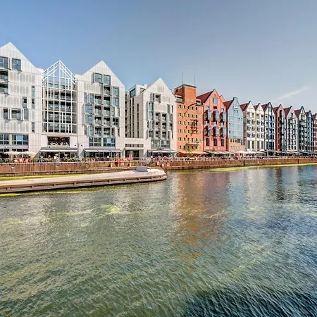 The Black Crane 公寓