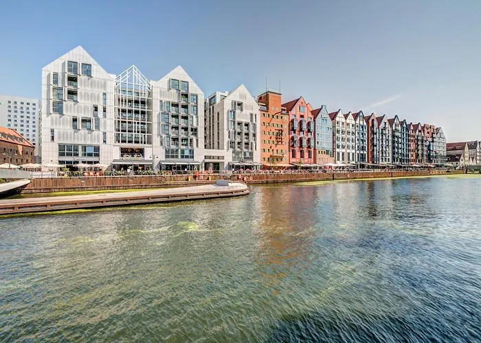 The Black Crane 아파트